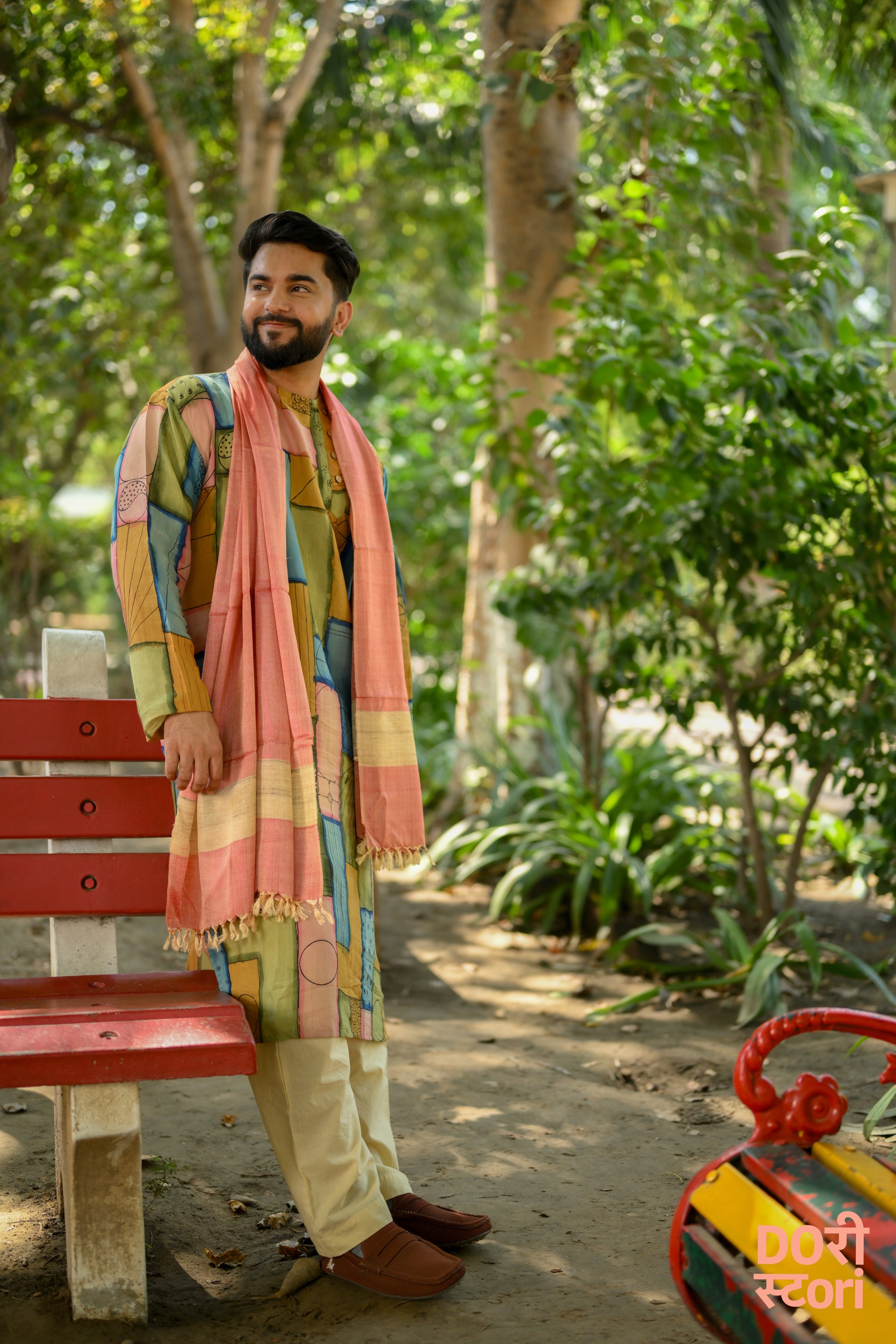 Samam: Threads in Balance