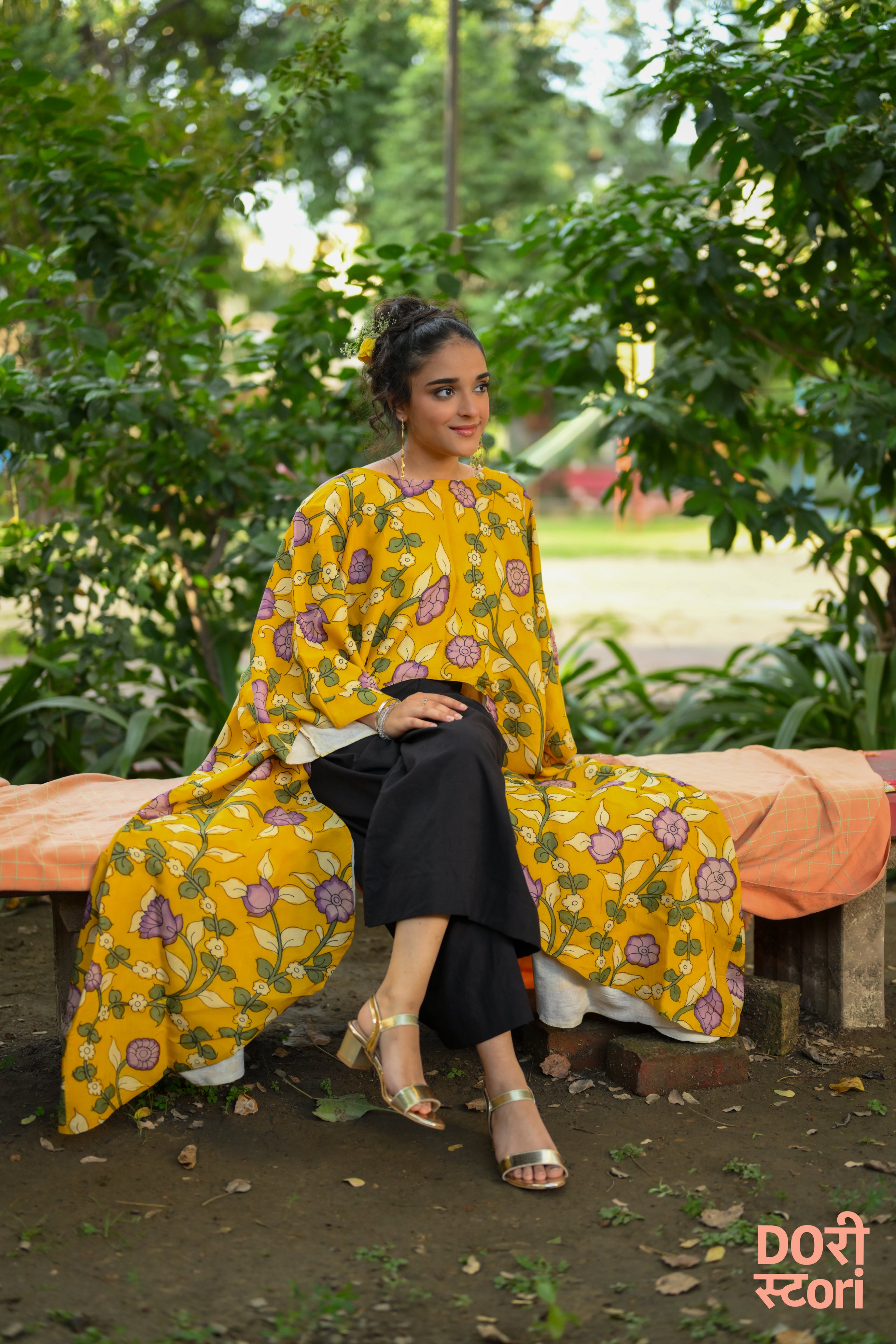 Pushpika Co-ord Set: A Dance of Tulips and Threads